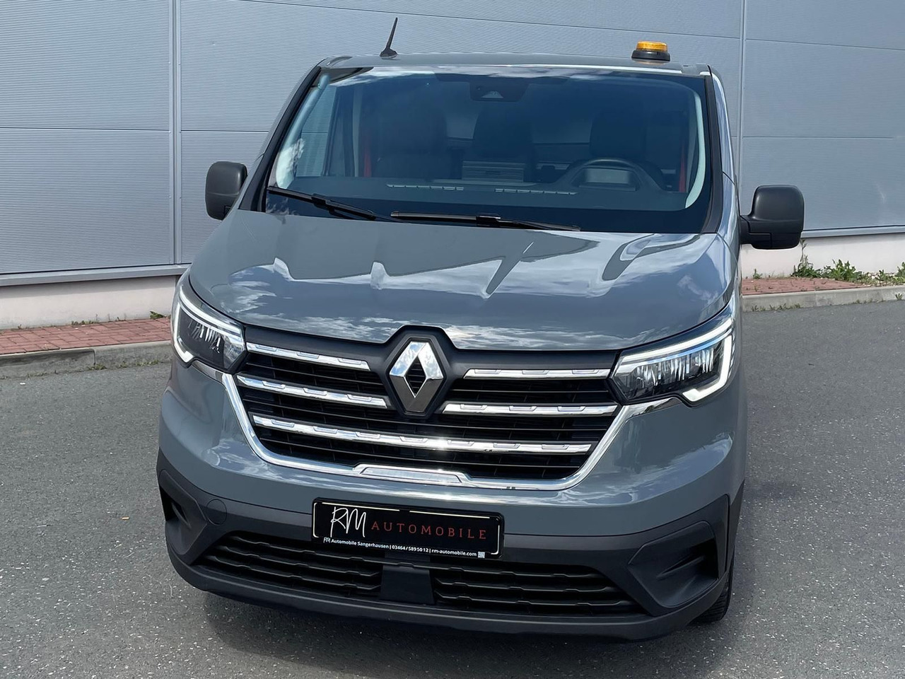 Renault Trafic Kasten RED EDITION L1H1 AHK LED DAB MFL - ميكروباص: صور 4 Renault Trafic Kasten RED EDITION L1H1 AHK LED DAB MFL - ميكروباص: صور 4