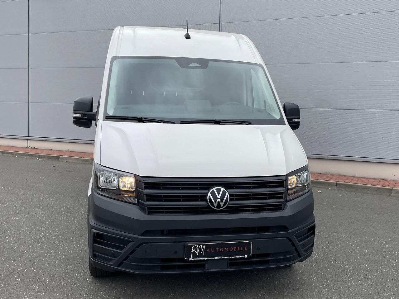 Volkswagen Crafter Kasten 35 L3H3 Autom. NAVI DAB PDC TEMP - فان: صور 3 Volkswagen Crafter Kasten 35 L3H3 Autom. NAVI DAB PDC TEMP - فان: صور 3