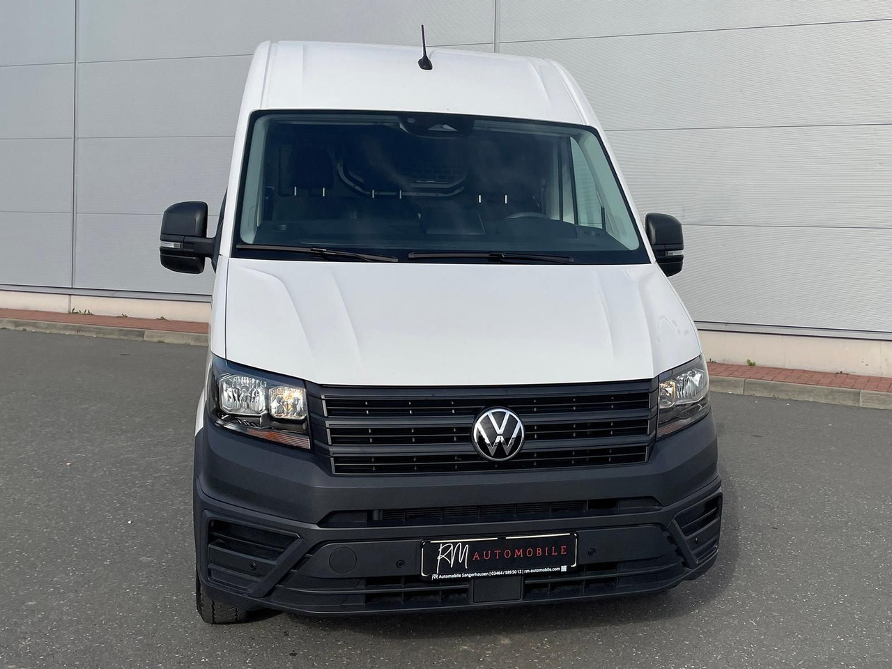 Volkswagen Crafter Kasten 35 L4H3 Autom. NAVI KAMERA KLIMA - فان: صور 3 Volkswagen Crafter Kasten 35 L4H3 Autom. NAVI KAMERA KLIMA - فان: صور 3