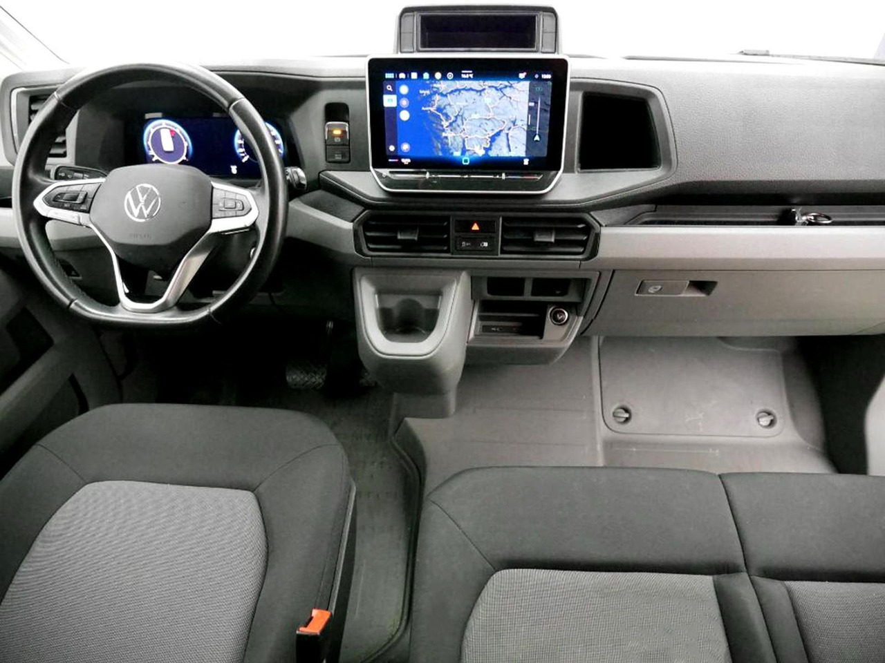 Volkswagen Crafter Kasten 35 L4H3 NAVI DAB KAMERA PDC - ميكروباص: صور 4 Volkswagen Crafter Kasten 35 L4H3 NAVI DAB KAMERA PDC - ميكروباص: صور 4