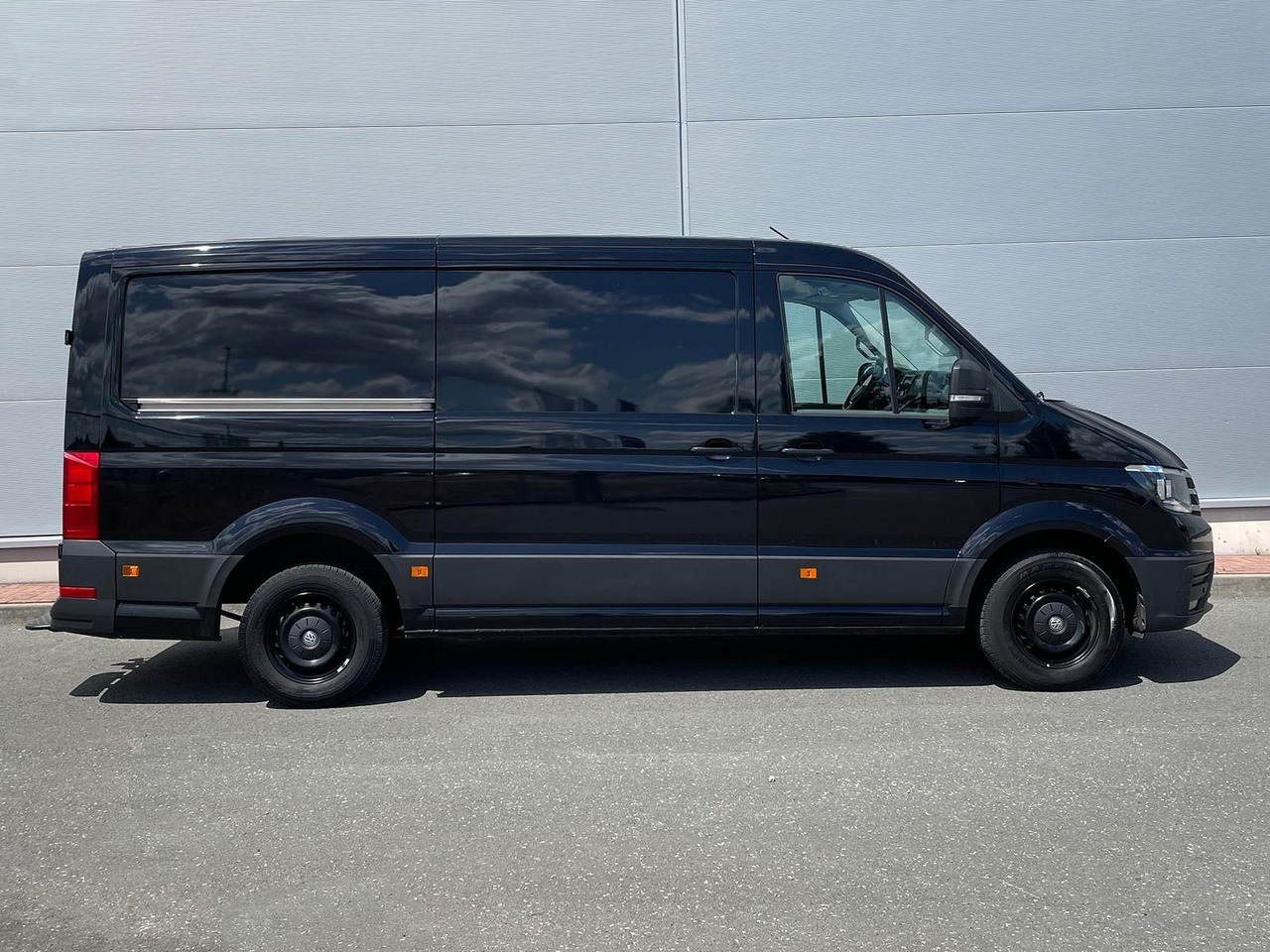 Volkswagen Crafter L3H2 Kasten AHK KAMERA SITZHZ LENKRADHZ - فان: صور 5 Volkswagen Crafter L3H2 Kasten AHK KAMERA SITZHZ LENKRADHZ - فان: صور 5