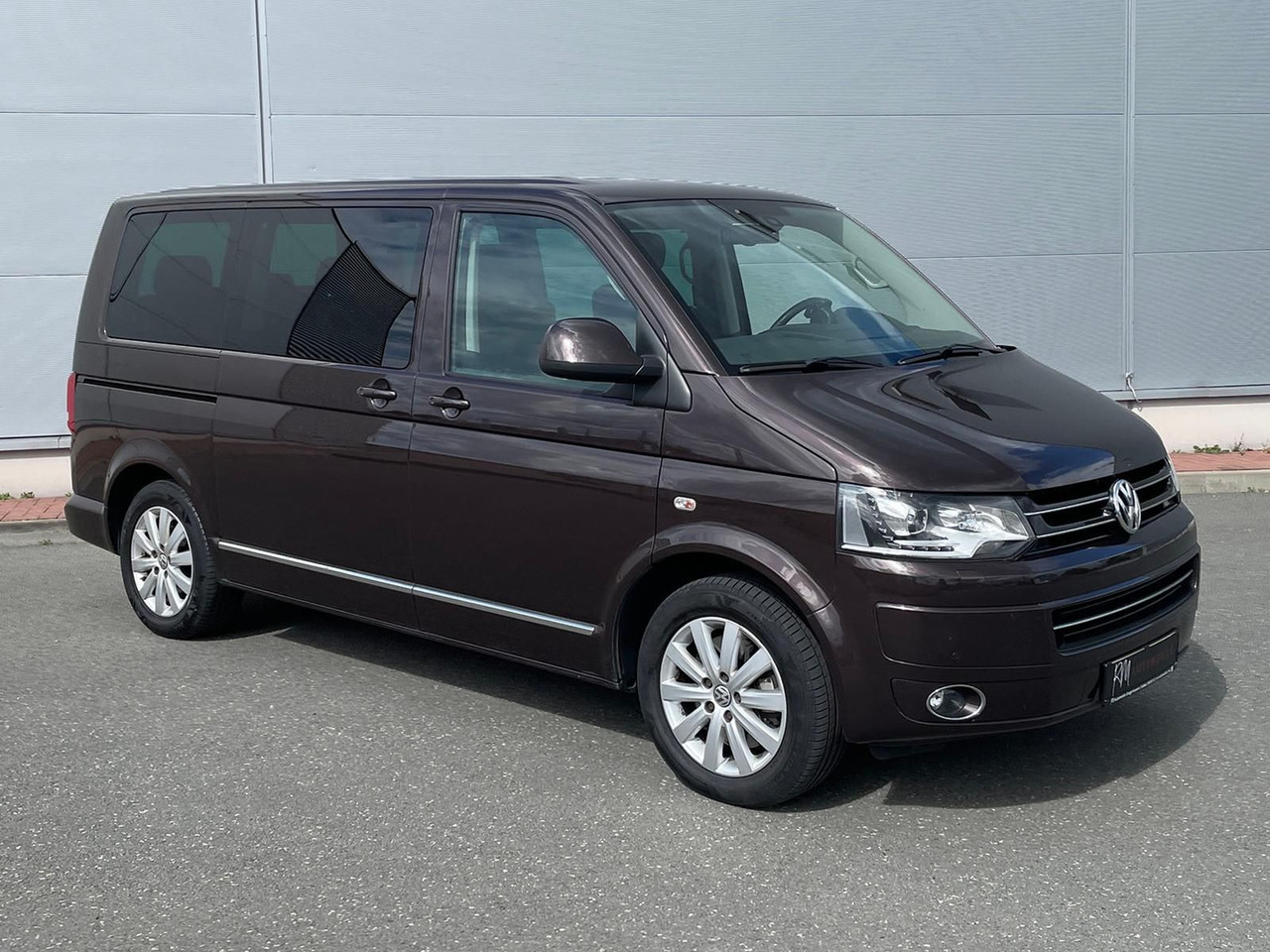 Volkswagen T5 Multivan Highline 4M LEDER AHK MFL - ميكروباص: صور 2 Volkswagen T5 Multivan Highline 4M LEDER AHK MFL - ميكروباص: صور 2