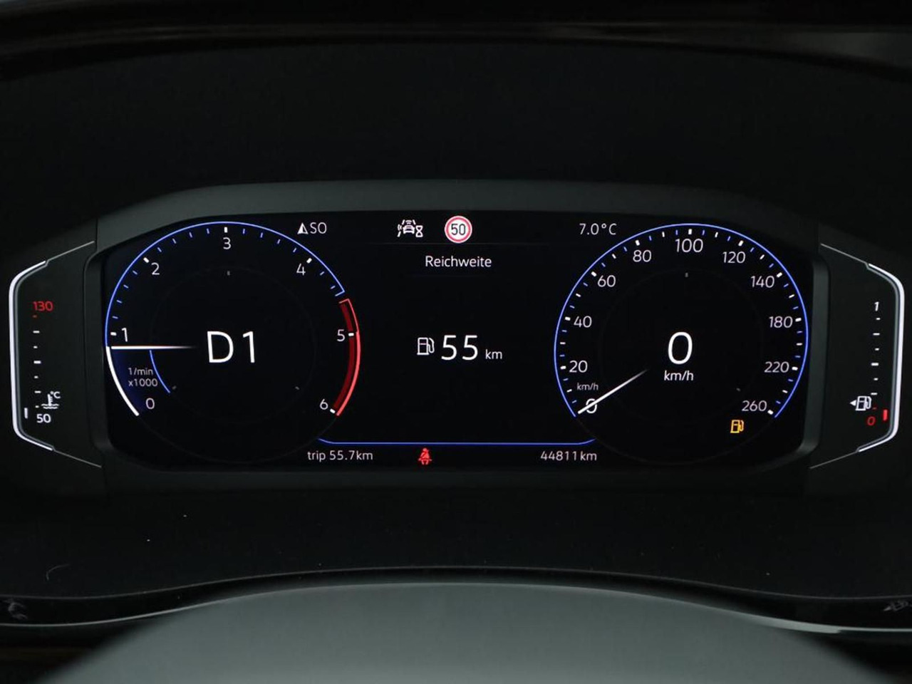 Volkswagen T6.1 Caravelle Comfortl LR 4M NAV el. Trittstufe - صغيرة, ميكروباص: صور 3 Volkswagen T6.1 Caravelle Comfortl LR 4M NAV el. Trittstufe - صغيرة, ميكروباص: صور 3