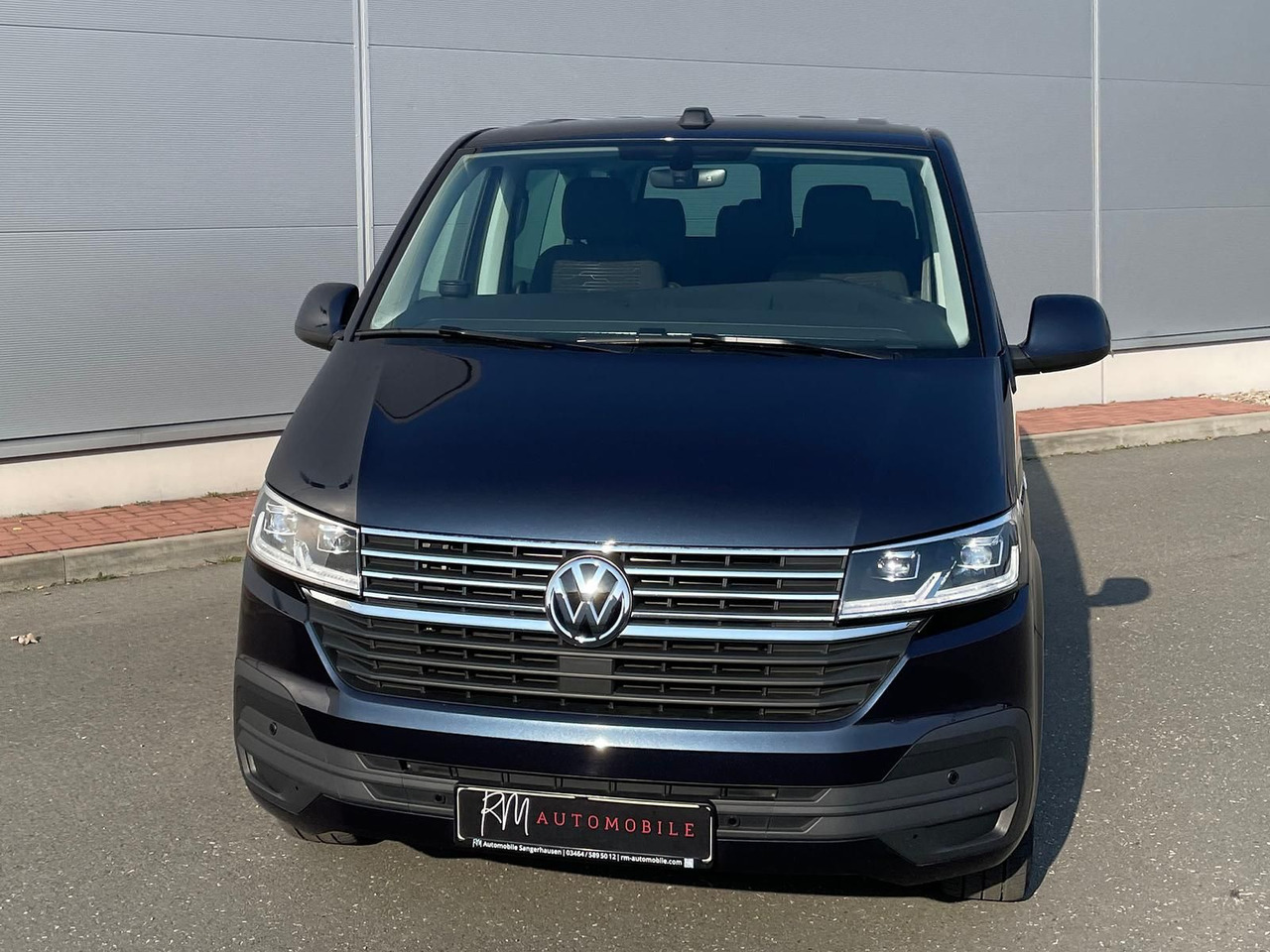 Volkswagen T6.1 Caravelle Comfortline NAV LED TEMP DAB PDC - ميكروباص: صور 4 Volkswagen T6.1 Caravelle Comfortline NAV LED TEMP DAB PDC - ميكروباص: صور 4