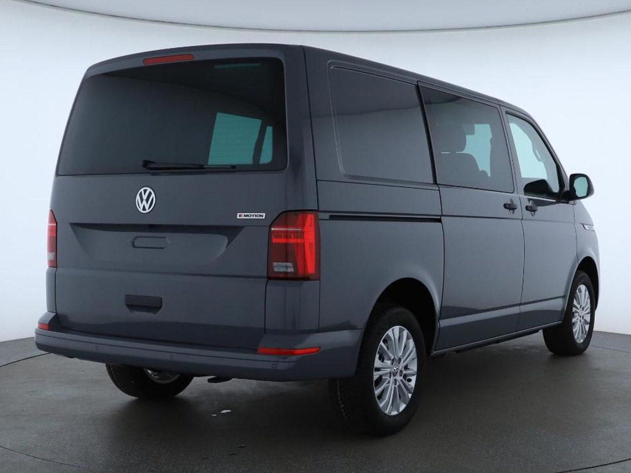 Volkswagen T6.1 Transporter 4MOTION NAVI STANDHZ ACC PDC - صغيرة, ميكروباص: صور 2 Volkswagen T6.1 Transporter 4MOTION NAVI STANDHZ ACC PDC - صغيرة, ميكروباص: صور 2