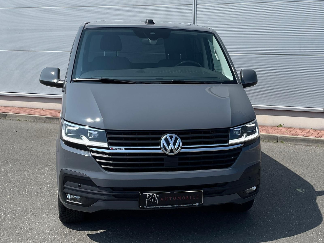 Volkswagen T6.1 Transporter lang 4M LED BEAR LOCK KAM DAB - ميكروباص: صور 3 Volkswagen T6.1 Transporter lang 4M LED BEAR LOCK KAM DAB - ميكروباص: صور 3