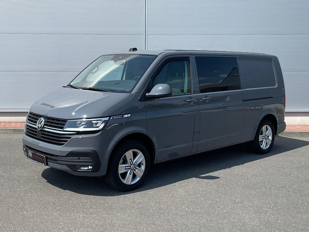 Volkswagen T6.1 Transporter lang 4M LED BEAR LOCK KAM DAB - ميكروباص: صور 1 Volkswagen T6.1 Transporter lang 4M LED BEAR LOCK KAM DAB - ميكروباص: صور 1