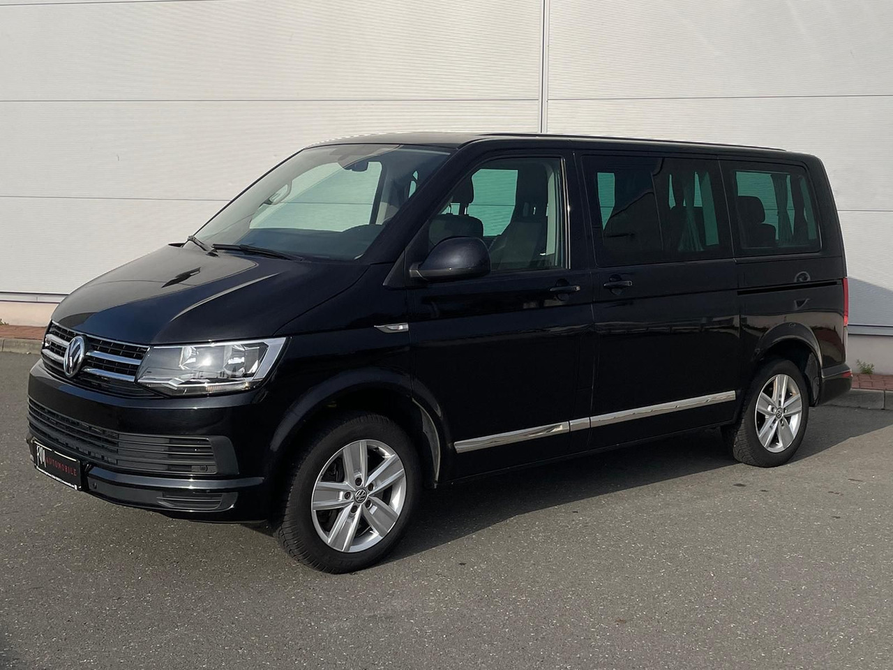 Volkswagen T6 Multivan Comfortline 4M AHK STANDHZ SITZH DAB - صغيرة, ميكروباص: صور 1 Volkswagen T6 Multivan Comfortline 4M AHK STANDHZ SITZH DAB - صغيرة, ميكروباص: صور 1