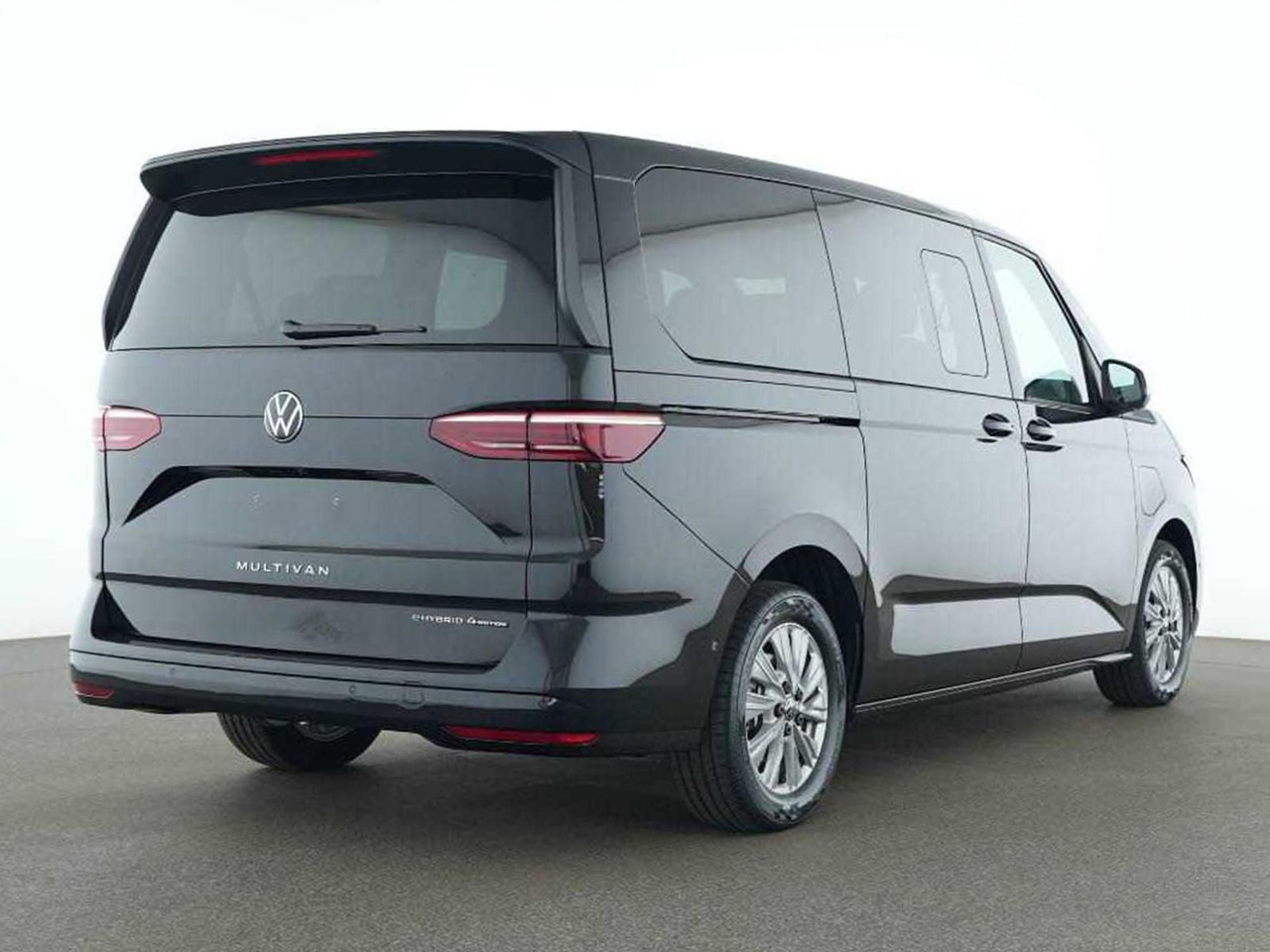 Volkswagen T7 Multivan eHybrid lang 4MOTION NAVI AHK ACC - صغيرة, ميكروباص: صور 2 Volkswagen T7 Multivan eHybrid lang 4MOTION NAVI AHK ACC - صغيرة, ميكروباص: صور 2