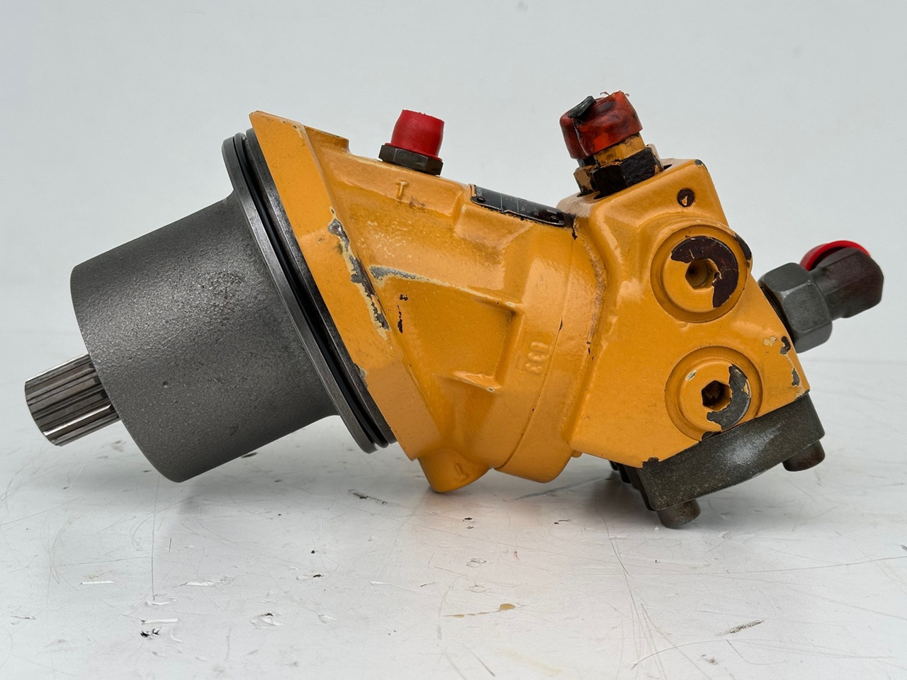 LIEBHERR Konstantmotor mit ID-Nr.5008984-ID-Nr.5007150 – Hydromatik Rexroth Axialkolbenmotor mit Nr.2000349 Typ:A2FE23/61W-NAL191. A308,A310,A312,A900ZW,R308,R310,R312,LOS914,R914,R916. #4064579.DK# - محرك هيدروليكي - حفارة: صور 4 LIEBHERR Konstantmotor mit ID-Nr.5008984-ID-Nr.5007150 – Hydromatik Rexroth Axialkolbenmotor mit Nr.2000349 Typ:A2FE23/61W-NAL191. A308,A310,A312,A900ZW,R308,R310,R312,LOS914,R914,R916. #4064579.DK# - محرك هيدروليكي - حفارة: صور 4