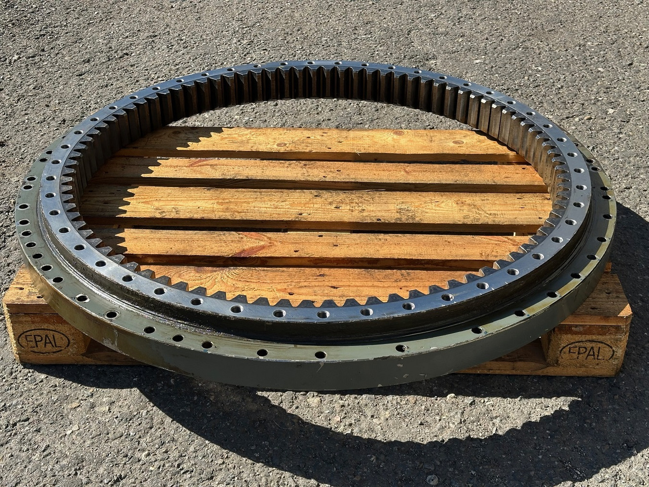 LIEBHERR Original Drehkranz – Kugeldrehverbindung mit ID-Nr.11690802. R920 S-1545,R920-1545,R922 LC-1442,R922 LC-1443,R922-1442,R924 LC-1444,R924 LC-1445,R924-1444,R925-1444. #11690802.N10220272# - حلقة الدوران - حفارات زحافة: صور 4 LIEBHERR Original Drehkranz – Kugeldrehverbindung mit ID-Nr.11690802. R920 S-1545,R920-1545,R922 LC-1442,R922 LC-1443,R922-1442,R924 LC-1444,R924 LC-1445,R924-1444,R925-1444. #11690802.N10220272# - حلقة الدوران - حفارات زحافة: صور 4