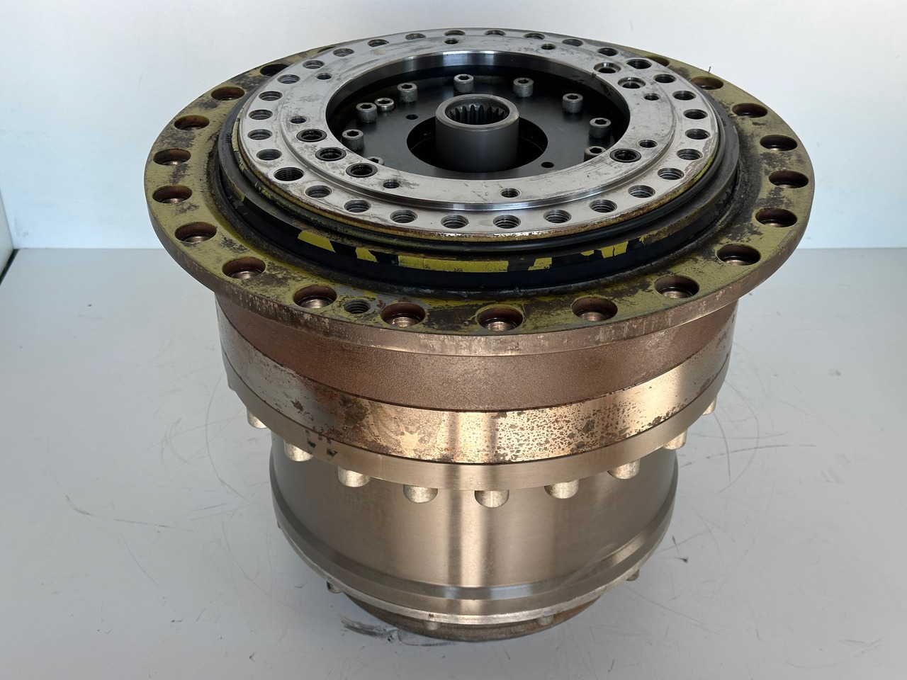 LIEBHERR Original Planetengetriebe ID-Nr.939292201. LI 1010-11,LTM 1200-1,LTM 1200-5-1,LTM 1220-1,LTM 1220-5-1,LTM 1220-5-2,LTM 1230-5-1,LTM 1250-5-1,LTR 1220. #939292201.159-01864# - علبة التروس - الرافعة: صور 1 LIEBHERR Original Planetengetriebe ID-Nr.939292201. LI 1010-11,LTM 1200-1,LTM 1200-5-1,LTM 1220-1,LTM 1220-5-1,LTM 1220-5-2,LTM 1230-5-1,LTM 1250-5-1,LTR 1220. #939292201.159-01864# - علبة التروس - الرافعة: صور 1