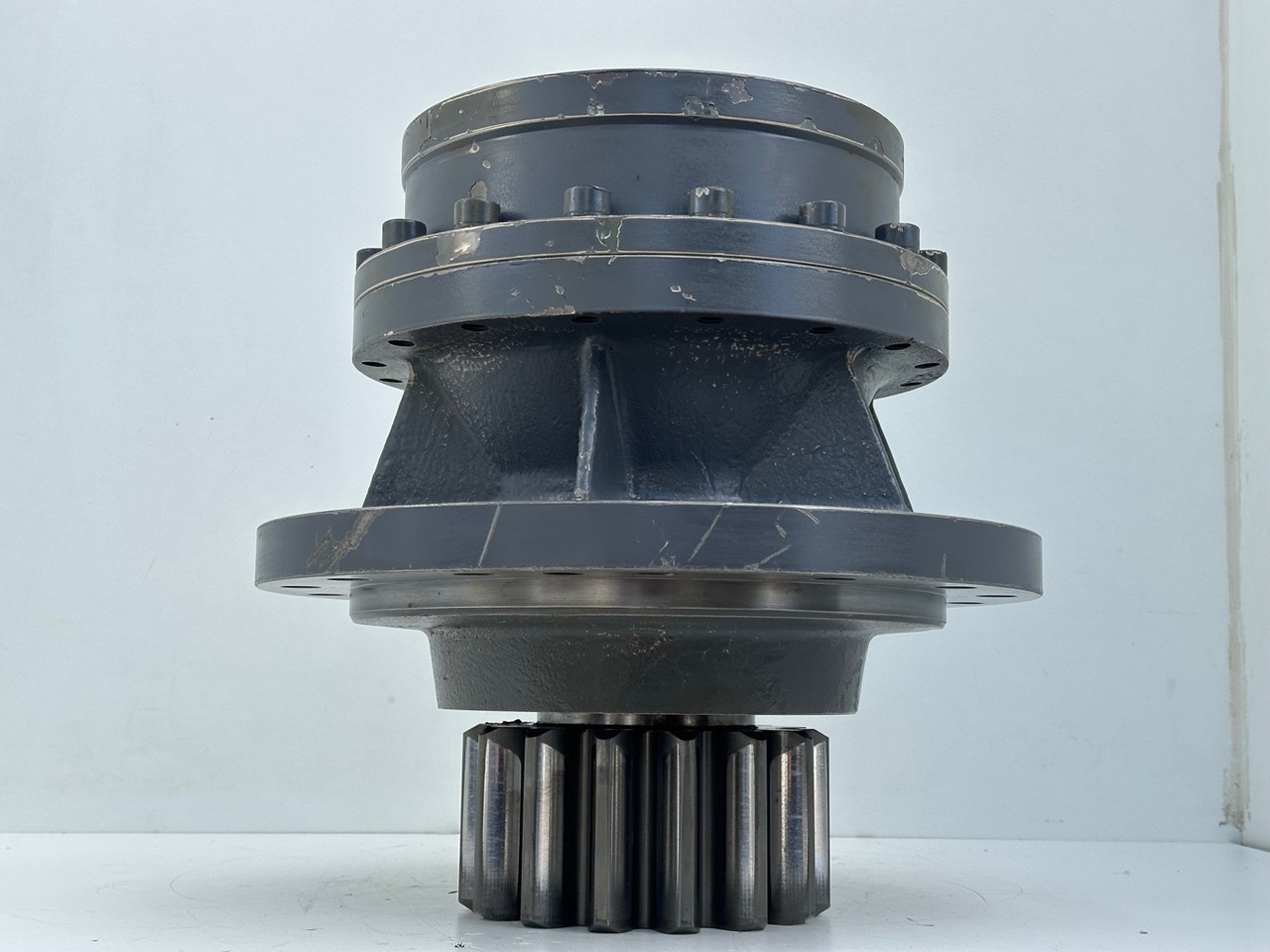 LIEBHERR Original Schwenkantrieb Typ:GFB2160 mit ID-Nr.11657357 – ID-Nr.12204229 – ID-Nr.12947309. R920 S-1545, R920-1545, R922LC-1442, R922 LC-1443, R924 LC-1444, R924 LC-1445. #11657357.04.10# - محرك سوينغ - حفارات زحافة: صور 2 LIEBHERR Original Schwenkantrieb Typ:GFB2160 mit ID-Nr.11657357 – ID-Nr.12204229 – ID-Nr.12947309. R920 S-1545, R920-1545, R922LC-1442, R922 LC-1443, R924 LC-1444, R924 LC-1445. #11657357.04.10# - محرك سوينغ - حفارات زحافة: صور 2