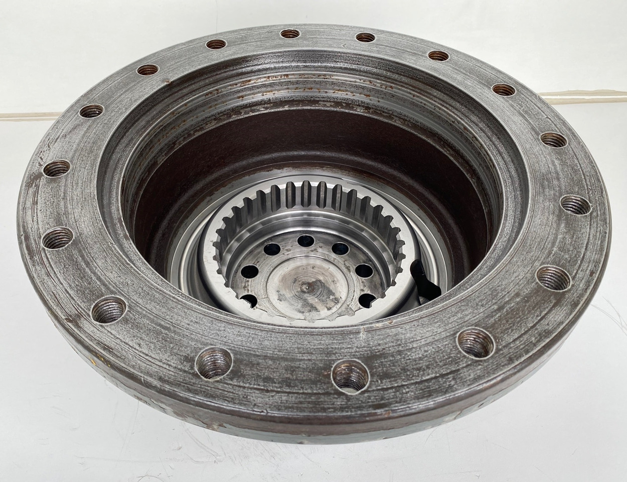 Liebherr Abtriebsglocke ID-Nr.90216077. Typ:FAT400G546. Typ:PR71605LGP, PR716LGP, PR716XL. - محرك السفر - آلات البناء: صور 2 Liebherr Abtriebsglocke ID-Nr.90216077. Typ:FAT400G546. Typ:PR71605LGP, PR716LGP, PR716XL. - محرك السفر - آلات البناء: صور 2