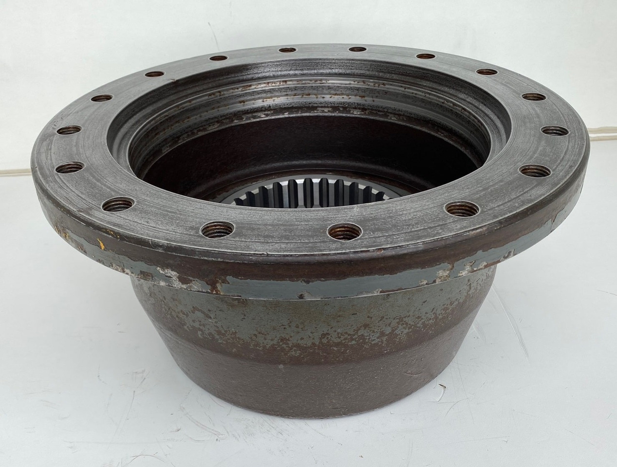 Liebherr Abtriebsglocke ID-Nr.90216077. Typ:FAT400G546. Typ:PR71605LGP, PR716LGP, PR716XL. - محرك السفر - آلات البناء: صور 3 Liebherr Abtriebsglocke ID-Nr.90216077. Typ:FAT400G546. Typ:PR71605LGP, PR716LGP, PR716XL. - محرك السفر - آلات البناء: صور 3