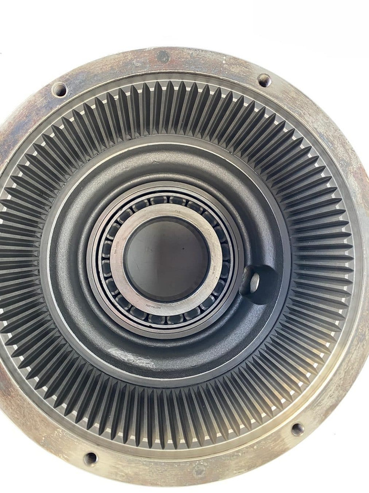 محرك سوينغ - حفارات زحافة Liebherr Abtriebswellengehäuse ID-Nr.90208566 - Liebherr Innenrad ID-Nr.90216346 and Kegelrollenlager ID-Nr.761001903.  R926, R928, R930.   #0170#0161#: صور 9