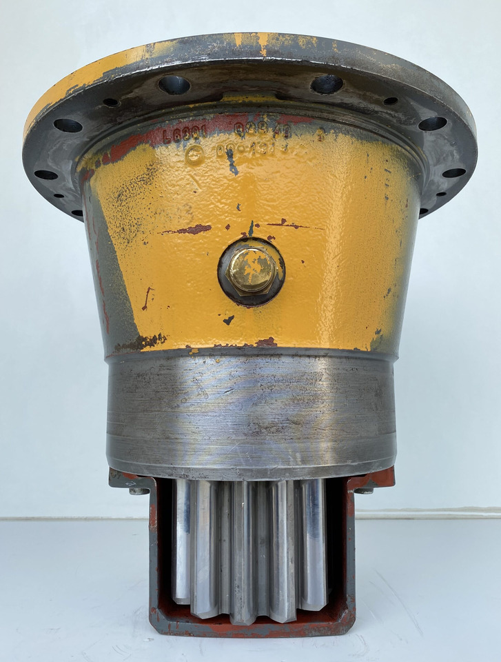 Liebherr Abtriebswellengehäuse ID-Nr.9441707 mit Abtriebswelle ID-Nr.9441713. SAT300/213 - SAT300/225 - SAT375/219. A900 C-LI, A944 B-LI, E942,LOS942,LOS944,P942,P944,R942,R944, R944B. #AB.1555# - محرك سوينغ - آلات البناء: صور 3 Liebherr Abtriebswellengehäuse ID-Nr.9441707 mit Abtriebswelle ID-Nr.9441713. SAT300/213 - SAT300/225 - SAT375/219. A900 C-LI, A944 B-LI, E942,LOS942,LOS944,P942,P944,R942,R944, R944B. #AB.1555# - محرك سوينغ - آلات البناء: صور 3