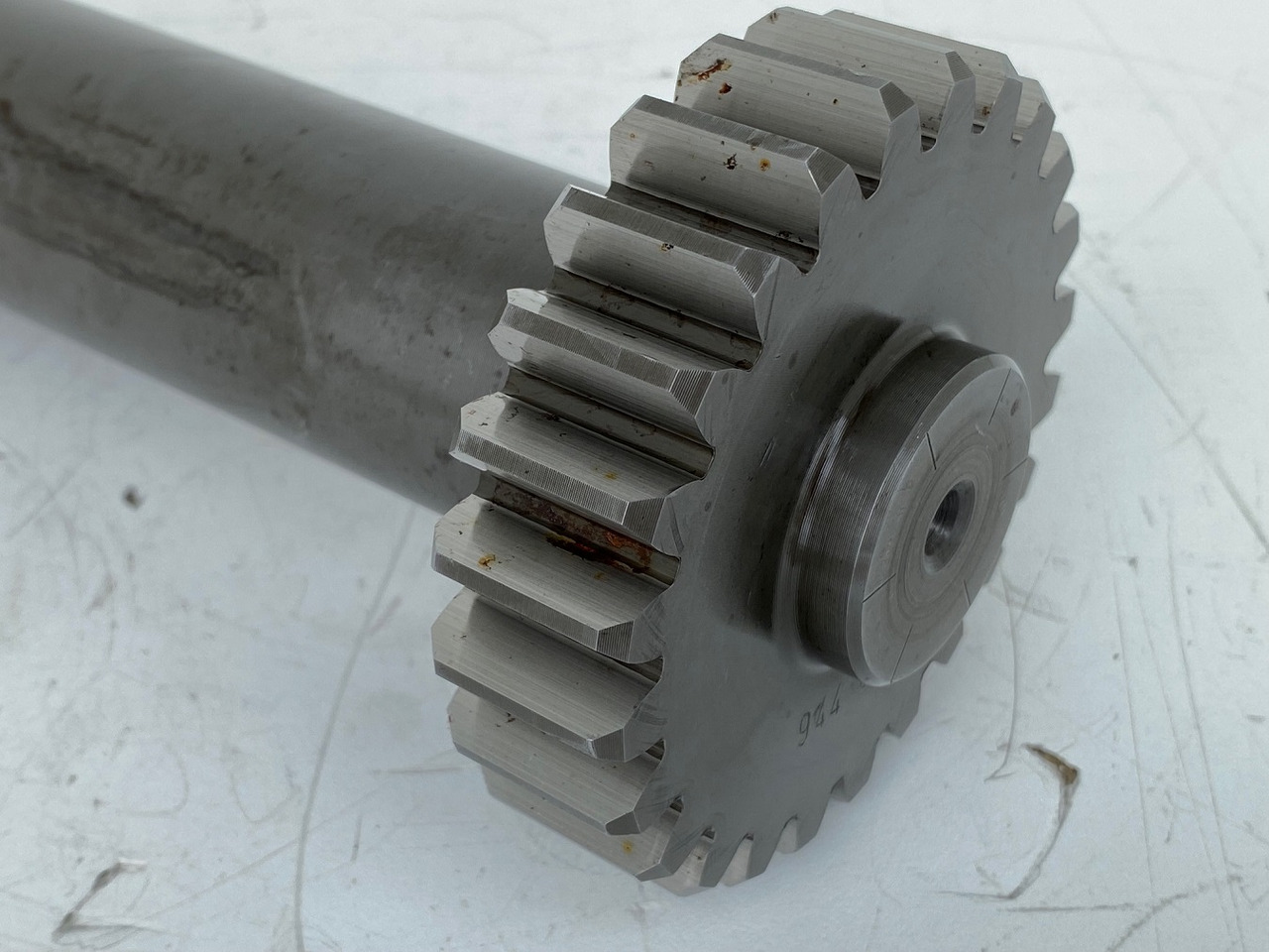 Liebherr Antriebswelle ID-Nr.9443859 - ID-Nr.944385903. LH60, LH80, ER934, ER944, LOS944, LOS946, LOS950, LOS954, R944, R946, R950, R954, RZG390. #AN2804# - علبة التروس - حفارات زحافة: صور 5 Liebherr Antriebswelle ID-Nr.9443859 - ID-Nr.944385903. LH60, LH80, ER934, ER944, LOS944, LOS946, LOS950, LOS954, R944, R946, R950, R954, RZG390. #AN2804# - علبة التروس - حفارات زحافة: صور 5