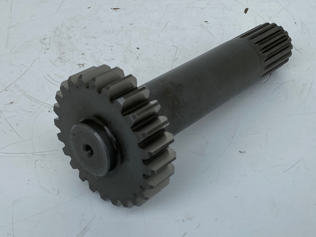 Liebherr Antriebswelle ID-Nr.9443859 - ID-Nr.944385903. LH60, LH80, ER934, ER944, LOS944, LOS946, LOS950, LOS954, R944, R946, R950, R954, RZG390. #AN2804# - علبة التروس - حفارات زحافة: صور 2 Liebherr Antriebswelle ID-Nr.9443859 - ID-Nr.944385903. LH60, LH80, ER934, ER944, LOS944, LOS946, LOS950, LOS954, R944, R946, R950, R954, RZG390. #AN2804# - علبة التروس - حفارات زحافة: صور 2