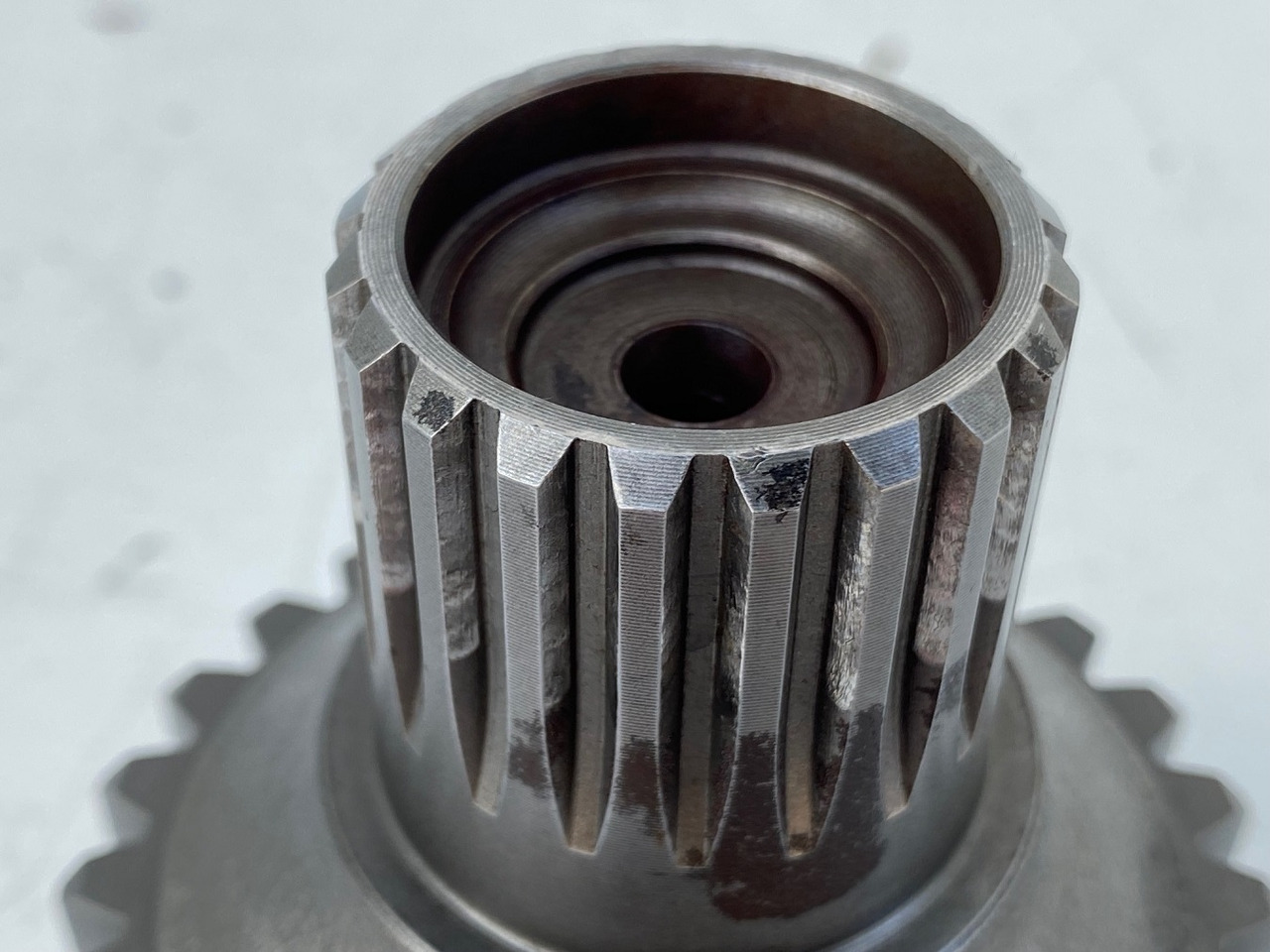 محرك سوينغ - حفارة على عجلات Liebherr Bonfiglioli Bremswelle ID-Nr.5007337. A308, A310, A312, A900 ZW, R308, R310, R312. #LI-BO-BR-27.05#: صور 8 محرك سوينغ - حفارة على عجلات Liebherr Bonfiglioli Bremswelle ID-Nr.5007337. A308, A310, A312, A900 ZW, R308, R310, R312. #LI-BO-BR-27.05#: صور 8