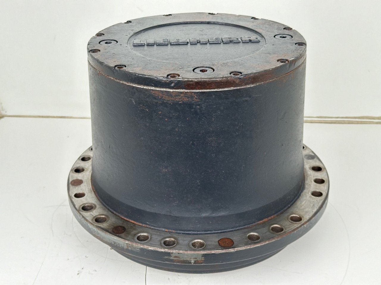 Liebherr Fahrantrieb FAT355P076. ID-Nr.969455101 - ID-Nr.969524001 - ID-Nr.90022900. LO1916, LOS916, R906, R916, R922, R924. #969455101.1647# - محرك السفر - آلات البناء: صور 4 Liebherr Fahrantrieb FAT355P076. ID-Nr.969455101 - ID-Nr.969524001 - ID-Nr.90022900. LO1916, LOS916, R906, R916, R922, R924. #969455101.1647# - محرك السفر - آلات البناء: صور 4