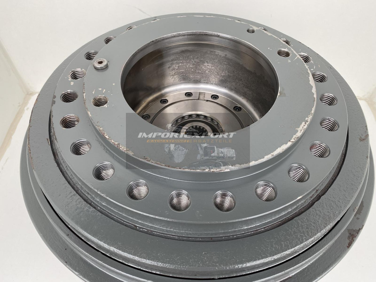 Liebherr Fahrantrieb Typ:FAT450P004, ID-Nr.9443840 - ID-Nr.944384003. LH60C, LH60CP, LH60EC, LH80C, LH80EC, ER944C, LOS944, LOS954, R944B, R944C, R954B, R954C. #794# - محرك السفر - حفارات زحافة: صور 4 Liebherr Fahrantrieb Typ:FAT450P004, ID-Nr.9443840 - ID-Nr.944384003. LH60C, LH60CP, LH60EC, LH80C, LH80EC, ER944C, LOS944, LOS954, R944B, R944C, R954B, R954C. #794# - محرك السفر - حفارات زحافة: صور 4