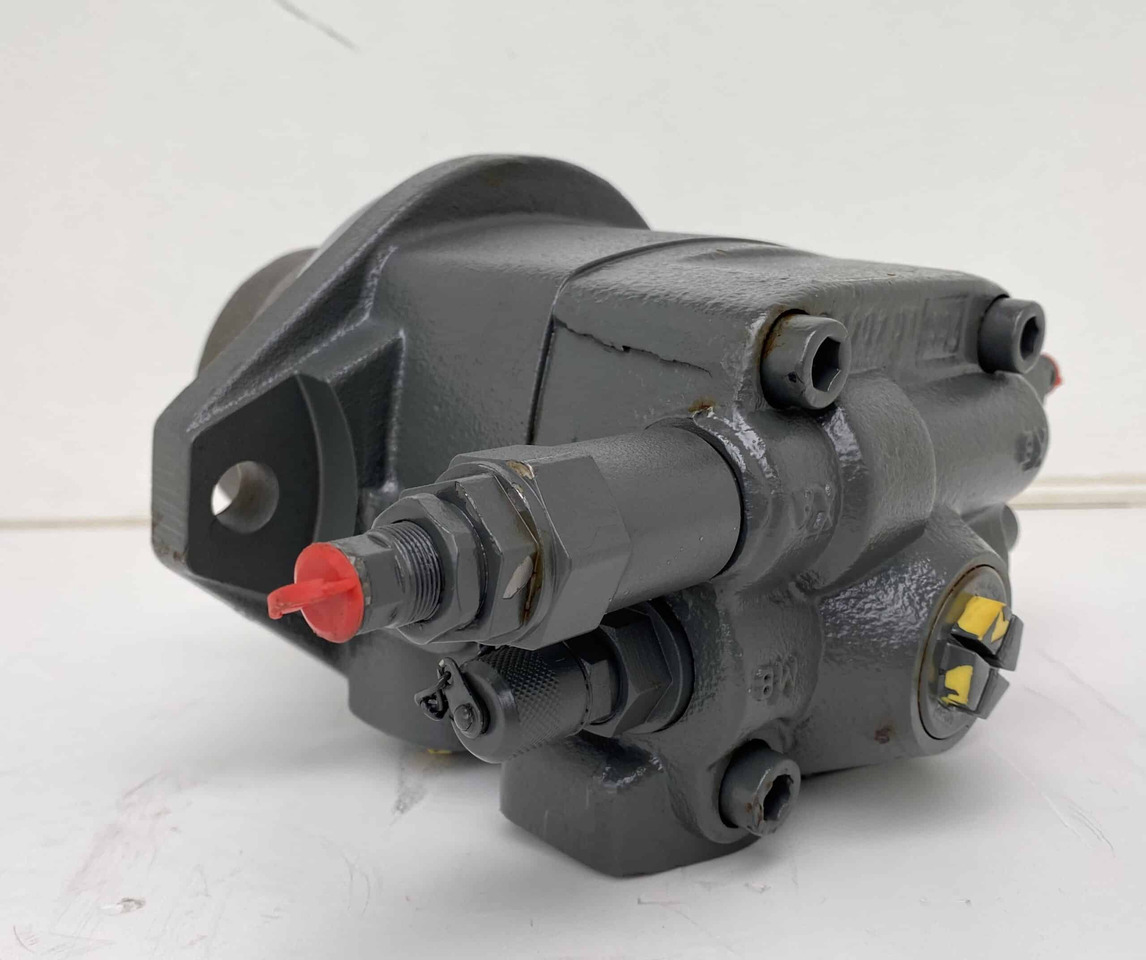 محرك هيدروليكي - آلات البناء Liebherr Hydraulikeinbaumotor FMF045.  ID-Nr.10129444.: صور 9