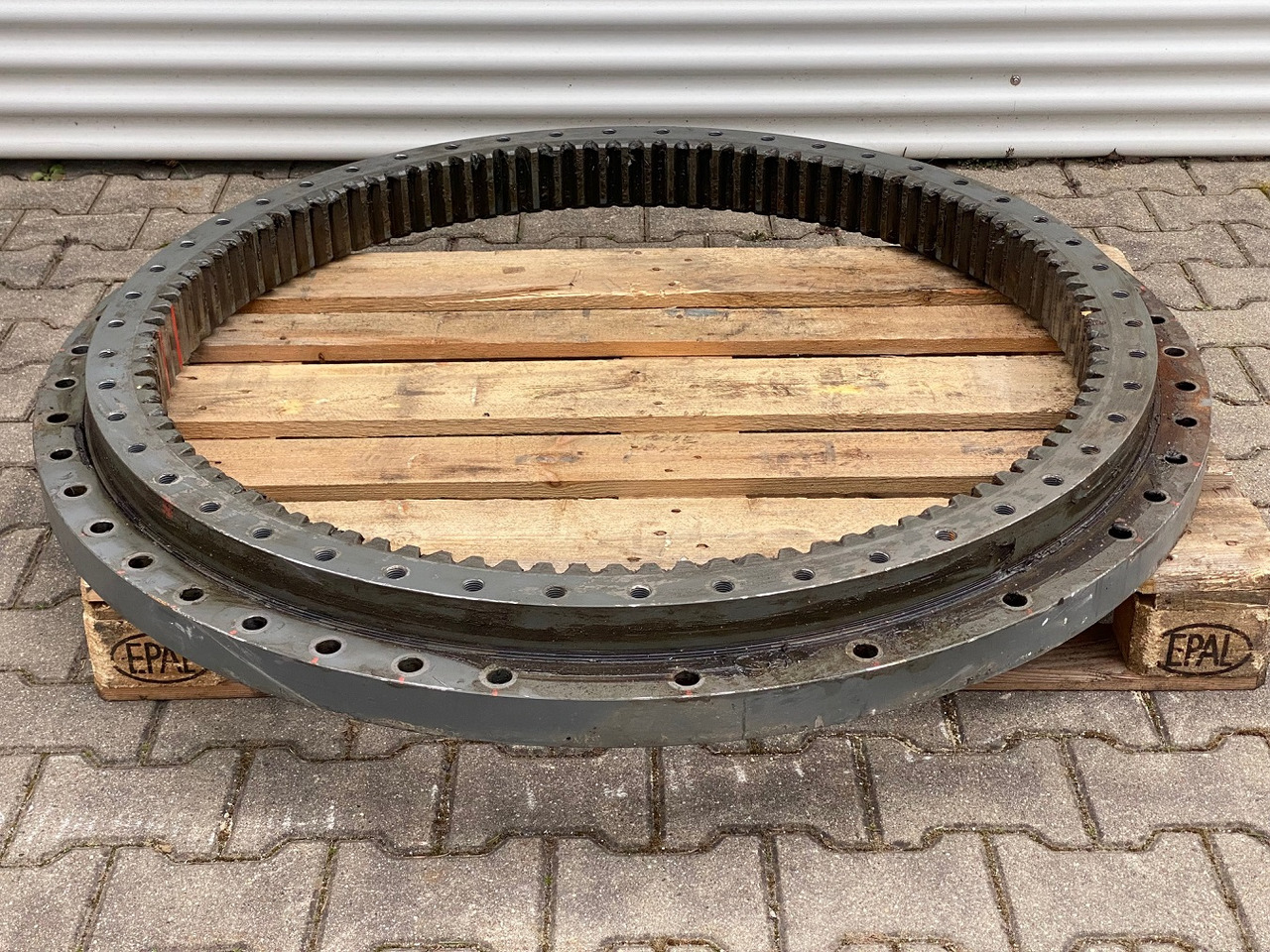 Liebherr Kugeldrehverbindung ID-Nr.90217104. Typ:KUD44VJ023.   R926 K-LC.   #11355# - حلقة الدوران - حفارات زحافة: صور 2 Liebherr Kugeldrehverbindung ID-Nr.90217104. Typ:KUD44VJ023.   R926 K-LC.   #11355# - حلقة الدوران - حفارات زحافة: صور 2