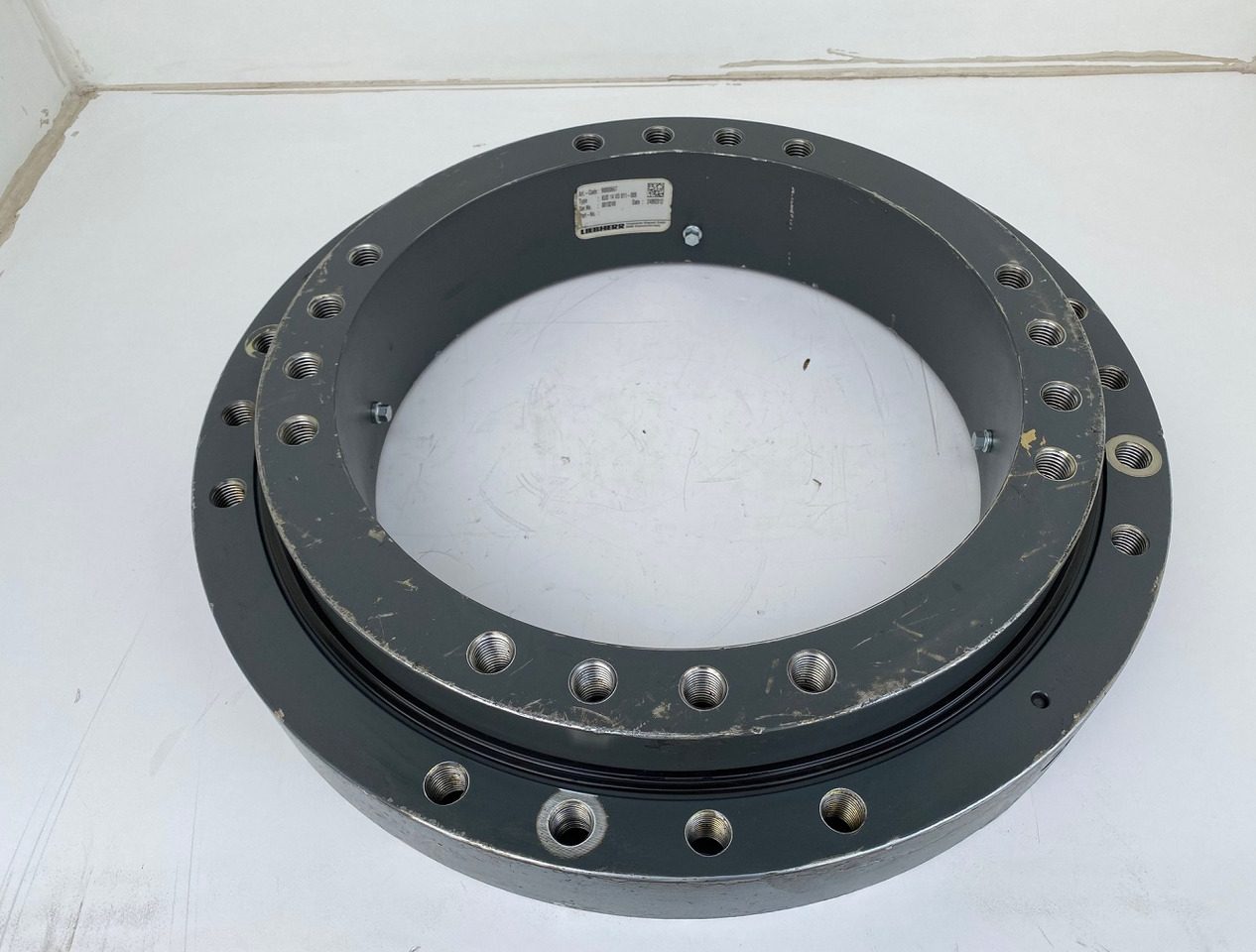 Liebherr Kugeldrehverbindung Typ:KUD 14 V0 011-000. ID-Nr.90000667. TA230 - حلقة الدوران - آلات البناء: صور 2 Liebherr Kugeldrehverbindung Typ:KUD 14 V0 011-000. ID-Nr.90000667. TA230 - حلقة الدوران - آلات البناء: صور 2