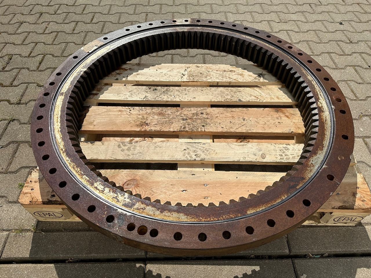 Liebherr Kugeldrehverbindung Typ:KUD64VJ003-001. ID-Nr.982751901 - ID-Nr.932833001.   A914B-LI, A914C-LI, A924C-LI, LH30, LH35, R914B, R914C, R922, R924B, R924 C, R924 COMP, P924 C.  #0115# - حلقة الدوران - حفارات زحافة: صور 3 Liebherr Kugeldrehverbindung Typ:KUD64VJ003-001. ID-Nr.982751901 - ID-Nr.932833001.   A914B-LI, A914C-LI, A924C-LI, LH30, LH35, R914B, R914C, R922, R924B, R924 C, R924 COMP, P924 C.  #0115# - حلقة الدوران - حفارات زحافة: صور 3