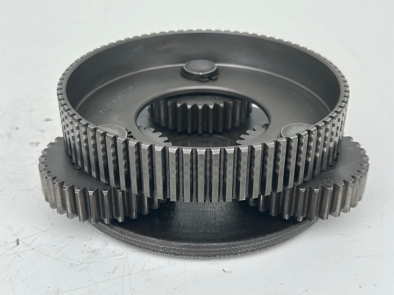 Liebherr Lamellenträger ID-Nr.944179403 mit Planetenträger ID-Nr.944178303 und Planetenrad ID-Nr.944177903. SAT200/277. #PL.P.LA.GH# - محرك سوينغ - حفارة: صور 2 Liebherr Lamellenträger ID-Nr.944179403 mit Planetenträger ID-Nr.944178303 und Planetenrad ID-Nr.944177903. SAT200/277. #PL.P.LA.GH# - محرك سوينغ - حفارة: صور 2