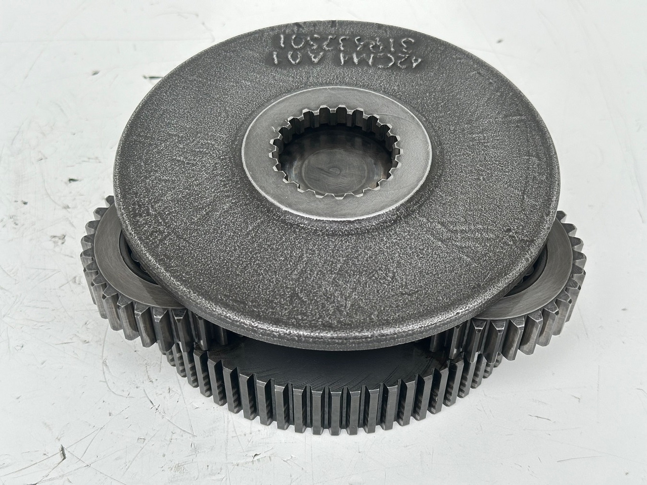 Liebherr Lamellenträger ID-Nr.944179403 mit Planetenträger ID-Nr.944178303 und Planetenrad ID-Nr.944177903. SAT200/277. #PL.P.LA.GH# - محرك سوينغ - حفارة: صور 4 Liebherr Lamellenträger ID-Nr.944179403 mit Planetenträger ID-Nr.944178303 und Planetenrad ID-Nr.944177903. SAT200/277. #PL.P.LA.GH# - محرك سوينغ - حفارة: صور 4