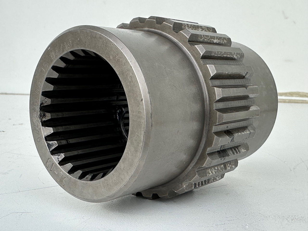 Liebherr Lamellenträger ID-Nr.9443788 - ID-Nr.944378803. FAT550, FAT550P046, FAT550P050, FAT600P081, FAT1000/102. #9443788.09.10.01# - محرك السفر - حفارة: صور 3 Liebherr Lamellenträger ID-Nr.9443788 - ID-Nr.944378803. FAT550, FAT550P046, FAT550P050, FAT600P081, FAT1000/102. #9443788.09.10.01# - محرك السفر - حفارة: صور 3