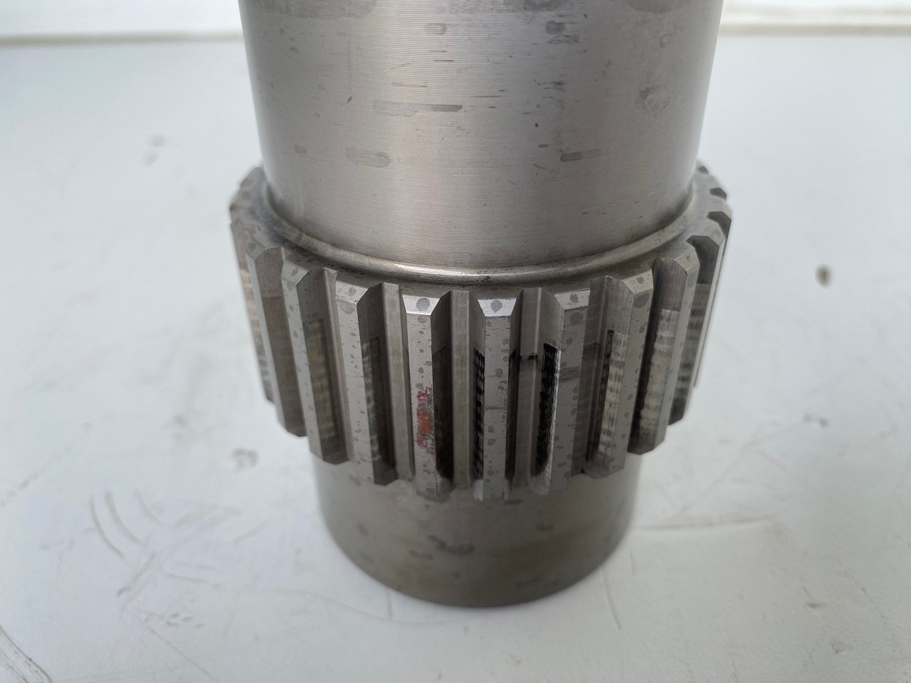 Liebherr Lamellenträger ID-Nr.9443788 - ID-Nr.944378803. FAT550, FAT550P046, FAT550P050, FAT600P081, FAT1000/102. #LSE10# - محرك السفر - آلات البناء: صور 4 Liebherr Lamellenträger ID-Nr.9443788 - ID-Nr.944378803. FAT550, FAT550P046, FAT550P050, FAT600P081, FAT1000/102. #LSE10# - محرك السفر - آلات البناء: صور 4