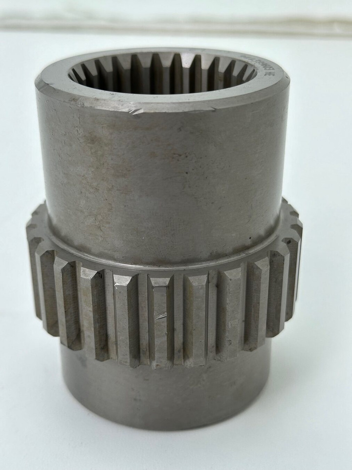 Liebherr Lamellenträger ID-Nr.9443996 - ID-Nr.944399603. FAT550, FAT550/556. LU950C, LU950CLGP, LU950CLT, PR742, PR742B, PR742BL, PR742BM, RL42B. #9443996.01# - محرك السفر - آلات البناء: صور 1 Liebherr Lamellenträger ID-Nr.9443996 - ID-Nr.944399603. FAT550, FAT550/556. LU950C, LU950CLGP, LU950CLT, PR742, PR742B, PR742BL, PR742BM, RL42B. #9443996.01# - محرك السفر - آلات البناء: صور 1