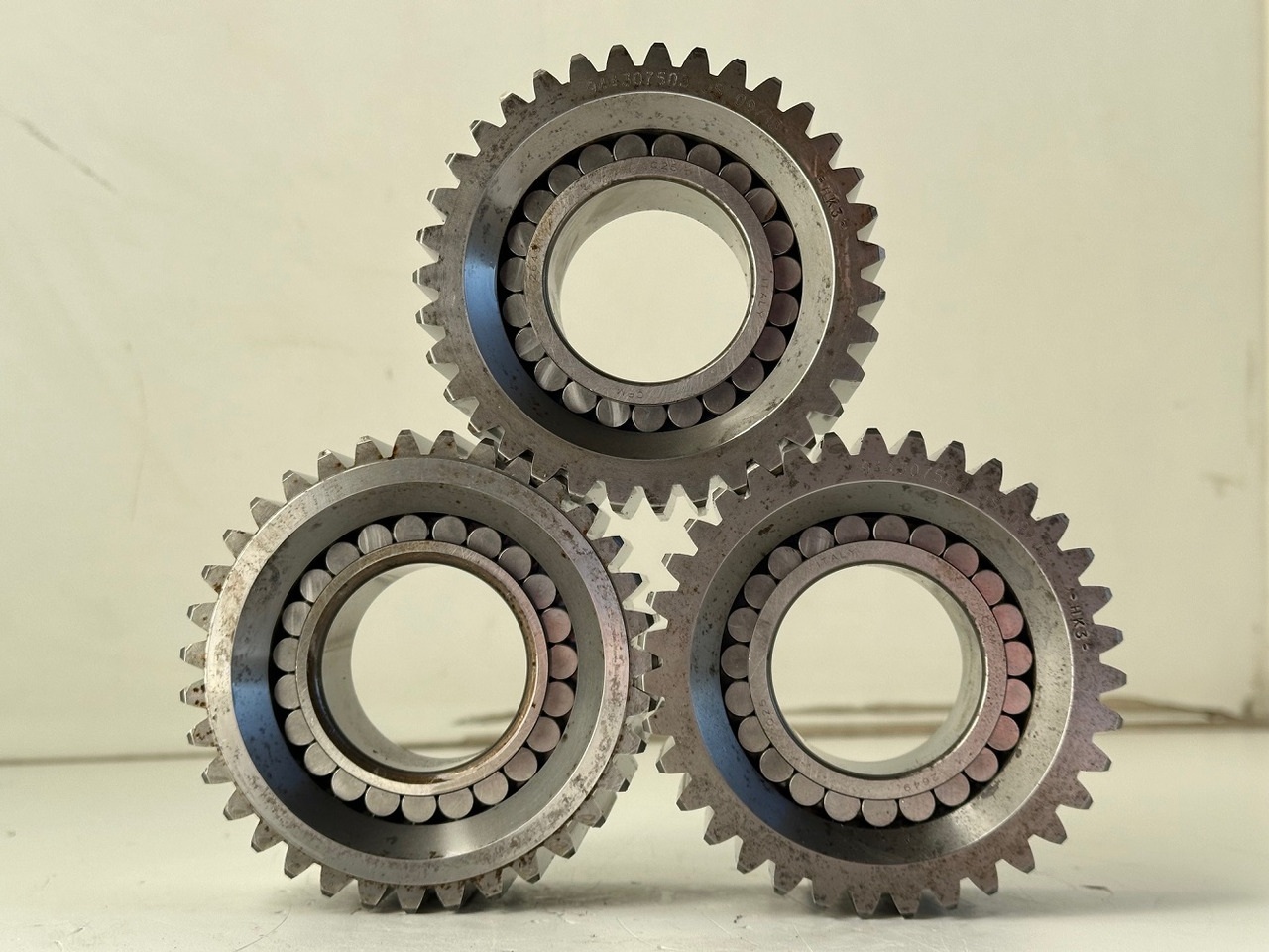 Liebherr Planetenrad ID-Nr.9443074 - ID-Nr.944307403 - ID-Nr.90208594 mit Zylinderrollenlager ID-Nr.7610032 - ID-Nr.761003203. #944307503.18.12# - محرك سوينغ - آلات البناء: صور 5 Liebherr Planetenrad ID-Nr.9443074 - ID-Nr.944307403 - ID-Nr.90208594 mit Zylinderrollenlager ID-Nr.7610032 - ID-Nr.761003203. #944307503.18.12# - محرك سوينغ - آلات البناء: صور 5