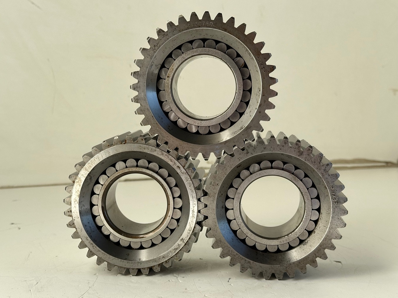 Liebherr Planetenrad ID-Nr.9443074 - ID-Nr.944307403 - ID-Nr.90208594 mit Zylinderrollenlager ID-Nr.7610032 - ID-Nr.761003203. #944307503.18.12# - محرك سوينغ - آلات البناء: صور 4 Liebherr Planetenrad ID-Nr.9443074 - ID-Nr.944307403 - ID-Nr.90208594 mit Zylinderrollenlager ID-Nr.7610032 - ID-Nr.761003203. #944307503.18.12# - محرك سوينغ - آلات البناء: صور 4