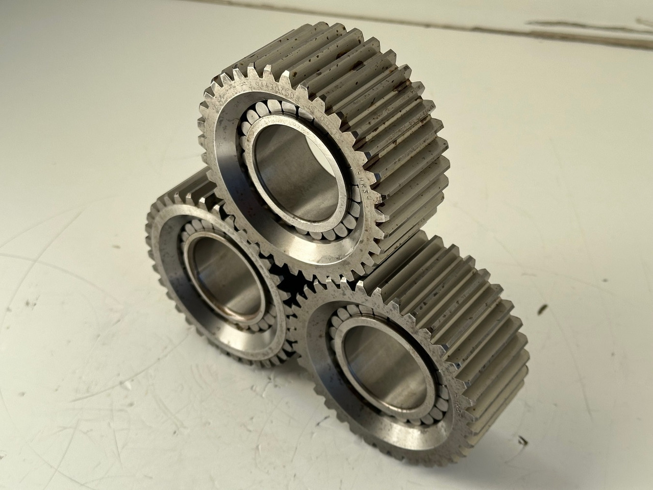 Liebherr Planetenrad ID-Nr.9443074 - ID-Nr.944307403 - ID-Nr.90208594 mit Zylinderrollenlager ID-Nr.7610032 - ID-Nr.761003203. #944307503.18.12# - محرك سوينغ - آلات البناء: صور 3 Liebherr Planetenrad ID-Nr.9443074 - ID-Nr.944307403 - ID-Nr.90208594 mit Zylinderrollenlager ID-Nr.7610032 - ID-Nr.761003203. #944307503.18.12# - محرك سوينغ - آلات البناء: صور 3