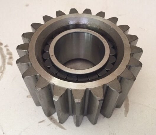 Liebherr Planetenrad mit Zylinderrollenlager ID-Nr.969490401-ID-Nr.10168338. FAT355P076-FAT355P077-FAT355P120. LH26,LH30C,LH40C,ER934,LO1916,LO1926,LOS916,LOS926,R906,R906 PROTO,R916,R920,R922,R924,R - محرك السفر - حفارات زحافة: صور 1 Liebherr Planetenrad mit Zylinderrollenlager ID-Nr.969490401-ID-Nr.10168338. FAT355P076-FAT355P077-FAT355P120. LH26,LH30C,LH40C,ER934,LO1916,LO1926,LOS916,LOS926,R906,R906 PROTO,R916,R920,R922,R924,R - محرك السفر - حفارات زحافة: صور 1