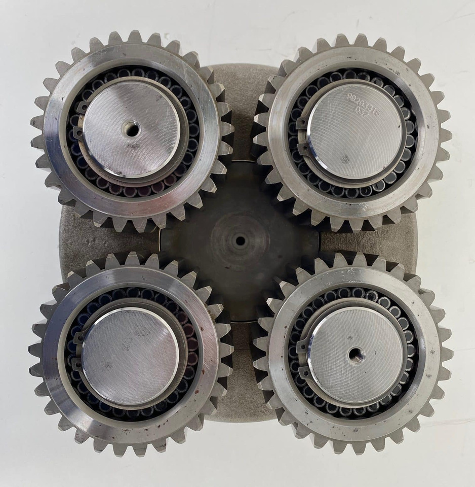 Liebherr Planetenträger ID-Nr.90203516 mit Planetenrad ID-Nr.90203494. Typ:FAT400G546. PR71605LGP-1823. PR716LGP-1423. PR716XL-1422. - محرك السفر - بلدوزر: صور 3 Liebherr Planetenträger ID-Nr.90203516 mit Planetenrad ID-Nr.90203494. Typ:FAT400G546. PR71605LGP-1823. PR716LGP-1423. PR716XL-1422. - محرك السفر - بلدوزر: صور 3