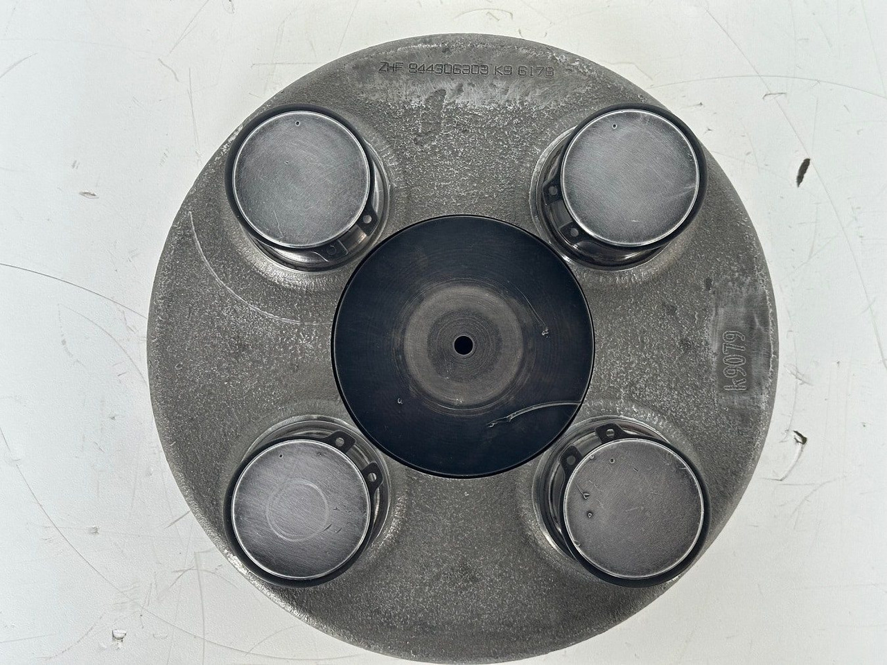 Liebherr Planetenträger ID-Nr.944306303 - ID-Nr.9443063. A924, A934, LH30, LH35, R906, R916, R922, R924, R926, R932, R934, R944. #k9079# - علبة التروس - آلات البناء: صور 3 Liebherr Planetenträger ID-Nr.944306303 - ID-Nr.9443063. A924, A934, LH30, LH35, R906, R916, R922, R924, R926, R932, R934, R944. #k9079# - علبة التروس - آلات البناء: صور 3