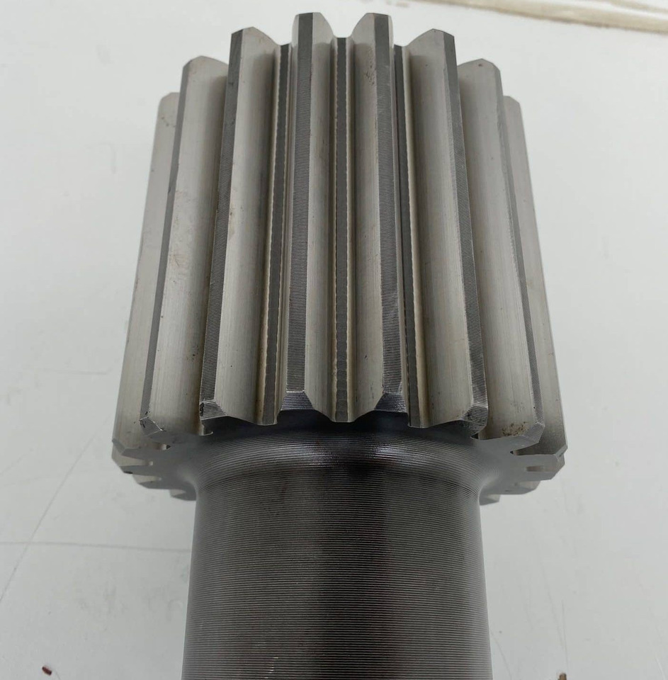 محرك السفر - بلدوزر Liebherr Sonnenrad ID-Nr.932520001. Typ:FAT600E506. Typ:LU950J-995, PR744L-940.: صور 9