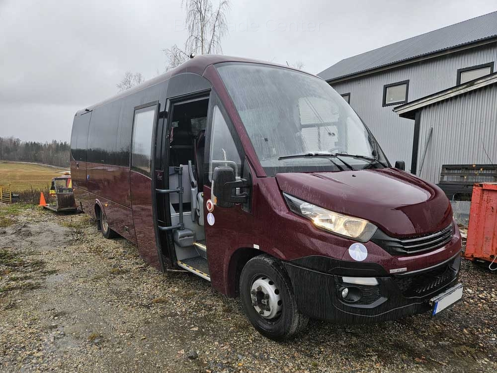 IVECO ROSERO FIRST 70C18 - صغيرة, ميكروباص: صور 1 IVECO ROSERO FIRST 70C18 - صغيرة, ميكروباص: صور 1