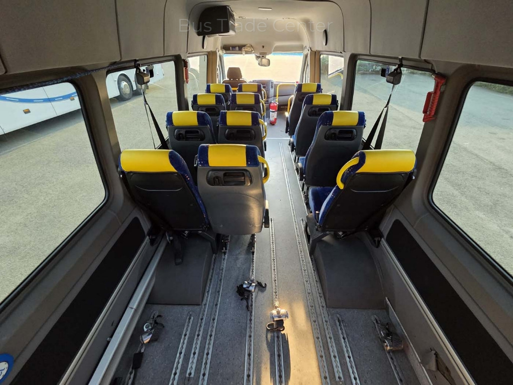 VOLKSWAGEN Crafter 50 LR // 2 units with lift - صغيرة, ميكروباص: صور 5 VOLKSWAGEN Crafter 50 LR // 2 units with lift - صغيرة, ميكروباص: صور 5