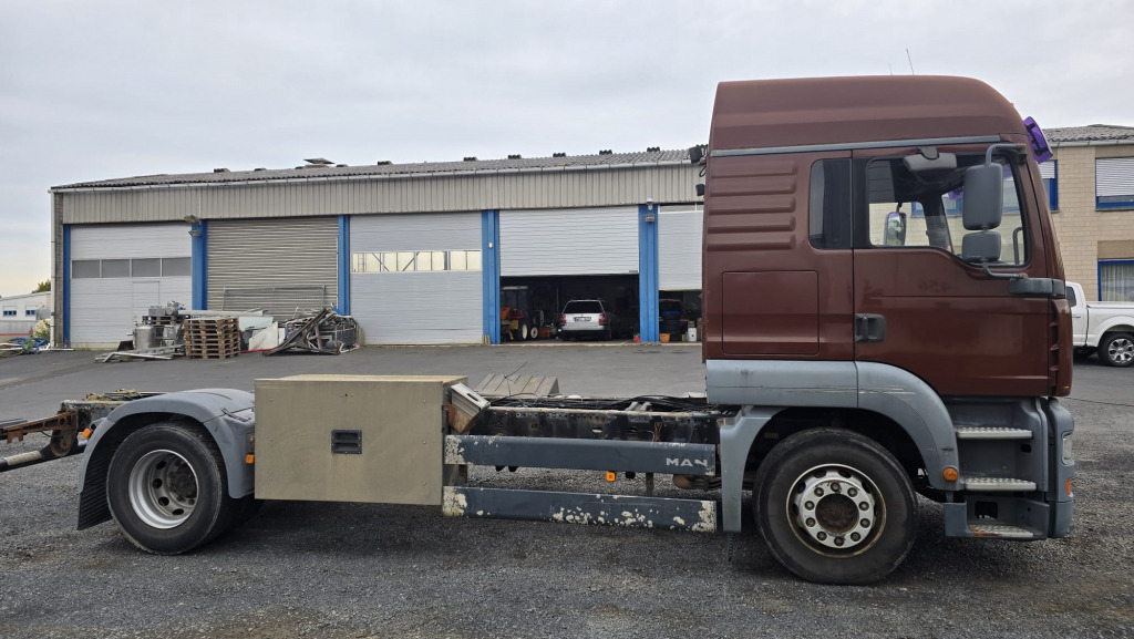 MAN TGA 18.430 4x2 (Nr. 6167) - الشاسيه شاحنة: صور 4 MAN TGA 18.430 4x2 (Nr. 6167) - الشاسيه شاحنة: صور 4