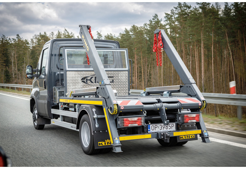 Iveco Daily 70C18 + KING Bramowiec / Skiploader / Absetzkipper - شاحنات قابلة للفك شاحنة: صور 1 Iveco Daily 70C18 + KING Bramowiec / Skiploader / Absetzkipper - شاحنات قابلة للفك شاحنة: صور 1