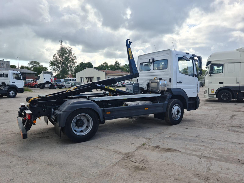 Mercedes-Benz Atego 1527L - شاحنة ذات الخطاف: صور 1 Mercedes-Benz Atego 1527L - شاحنة ذات الخطاف: صور 1