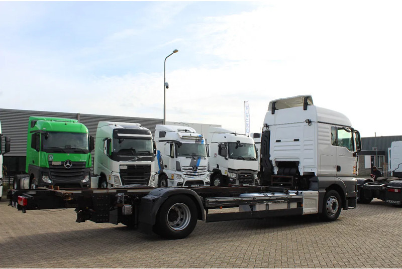 MAN TGX 18.430 * EURO6 * 4X2 * - الشاسيه شاحنة: صور 4 MAN TGX 18.430 * EURO6 * 4X2 * - الشاسيه شاحنة: صور 4