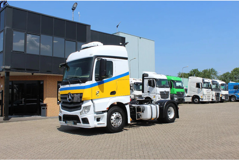 Mercedes-Benz Actros 1843 * RETARDER * 4X2 * - شاحنة جرار: صور 1 Mercedes-Benz Actros 1843 * RETARDER * 4X2 * - شاحنة جرار: صور 1