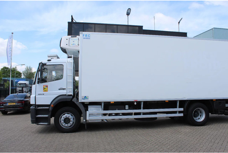 Mercedes-Benz Axor 1824 * EURO5 * 4X2 * CARRIER SUPRA 850 * MANUAL * only 100tkm!!! * - مبردة شاحنة: صور 2 Mercedes-Benz Axor 1824 * EURO5 * 4X2 * CARRIER SUPRA 850 * MANUAL * only 100tkm!!! * - مبردة شاحنة: صور 2